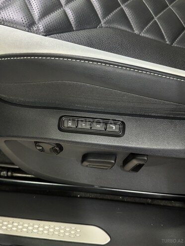 Volkswagen ID.6 Crozz 2022, 31,000 km - 0.0 л - Bakı