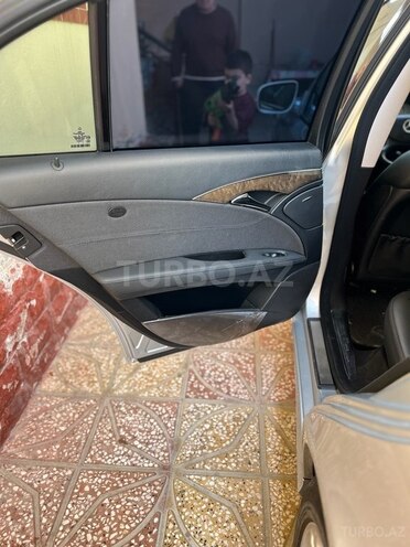 Mercedes E 200 2006, 214,000 km - 1.8 l - Bakı