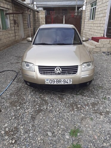 Volkswagen Passat 2001, 224,570 km - 1.8 l - Yevlax