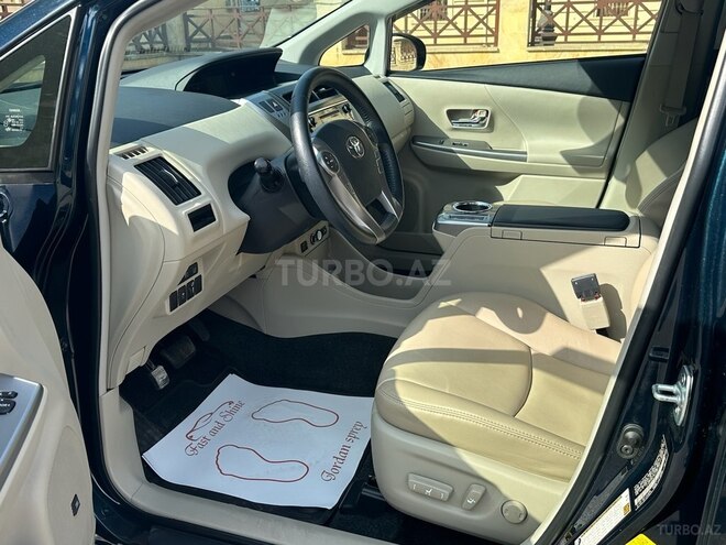 Toyota Prius V 2017, 95,500 km - 1.8 l - Bakı