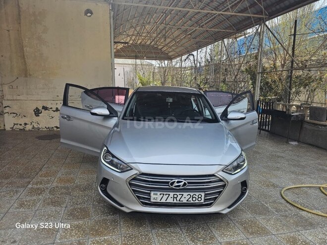 Hyundai Avante 2015, 200,020 km - 1.6 л - Bakı