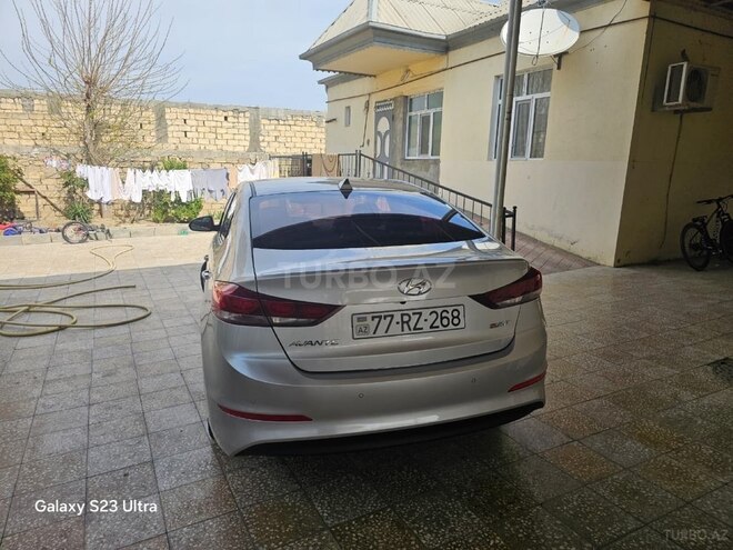 Hyundai Avante 2015, 200,020 km - 1.6 л - Bakı