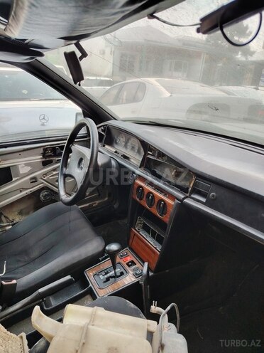 Mercedes 190 1992, 112,345 km - 2.0 л - Bakı