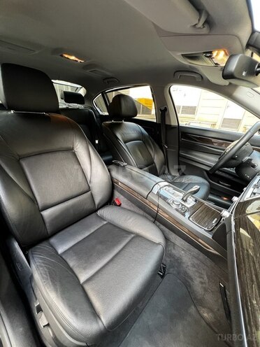 BMW 740 2012, 273,000 km - 3.0 l - Bakı