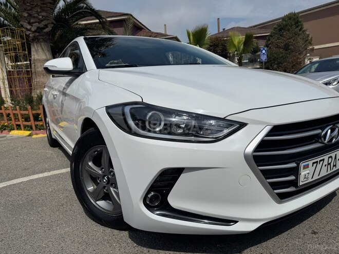 Hyundai Avante 2015, 222,000 km - 1.6 l - Bakı