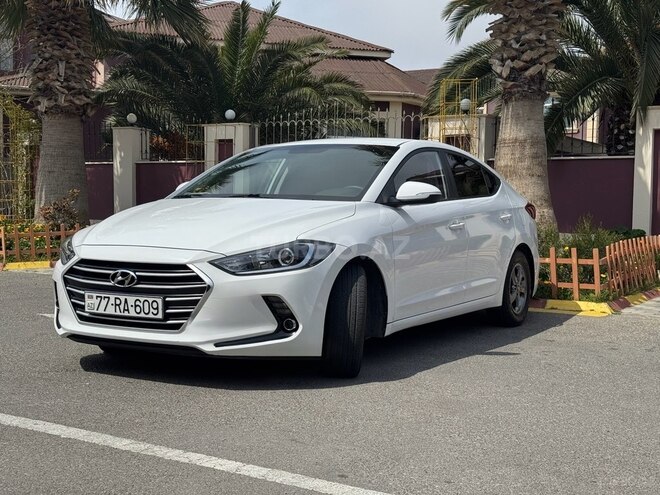 Hyundai Avante 2015, 222,000 km - 1.6 l - Bakı