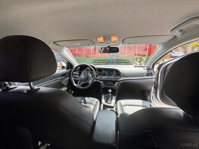 Hyundai Avante 2015, 222,000 km - 1.6 l - Bakı