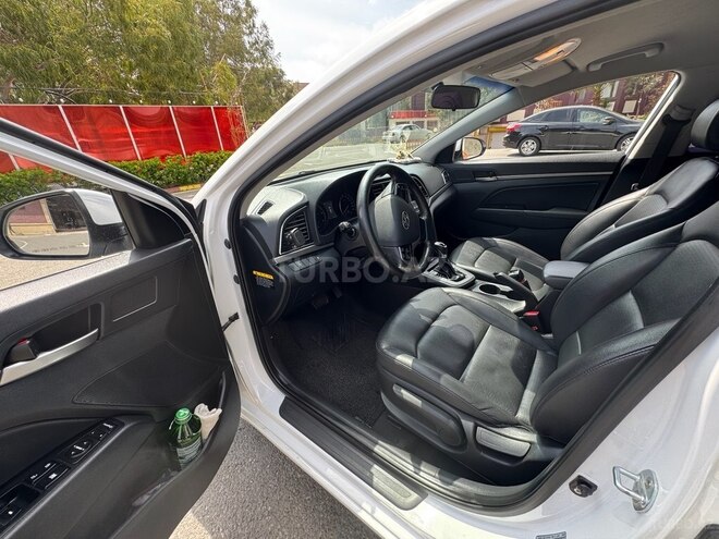 Hyundai Avante 2015, 222,000 km - 1.6 l - Bakı