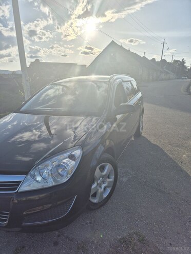Opel Astra 2007, 220,000 km - 1.4 л - Göygöl
