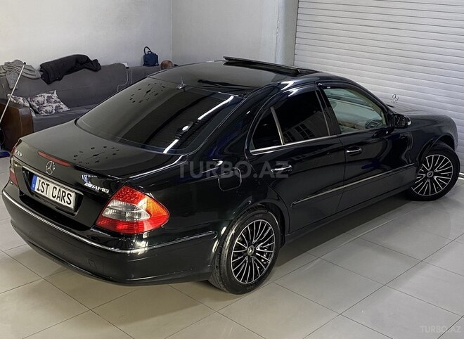 Mercedes E 320-13