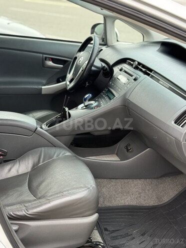 Toyota Prius 2010, 272,120 km - 1.8 л - Bakı