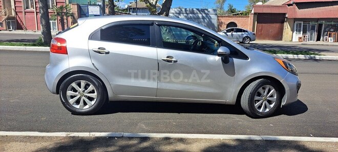 Kia Rio 2012, 132,650 km - 1.6 л - Gəncə
