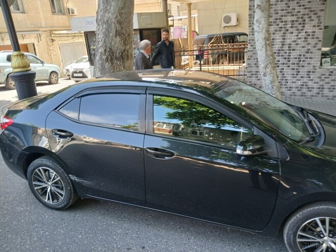 Toyota Corolla 2014, 233,355 km - 1.8 l - Bakı