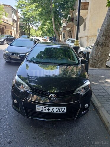 Toyota Corolla 2014, 233,355 km - 1.8 l - Bakı