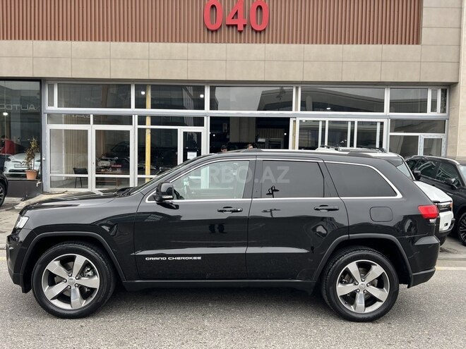 Jeep Grand Cherokee-3