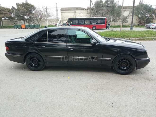 Mercedes E 240 1997, 521,000 km - 2.4 l - Bakı