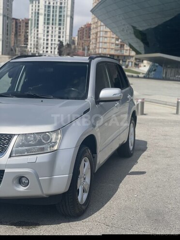 Suzuki Grand Vitara 2011, 179,000 km - 2.4 l - Bakı