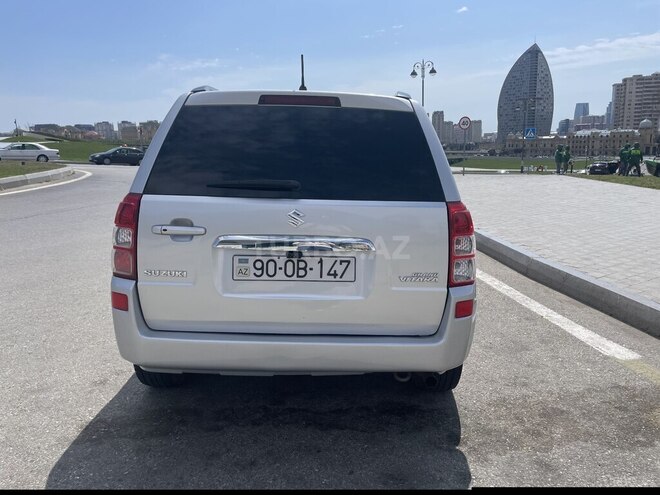 Suzuki Grand Vitara 2011, 179,000 km - 2.4 l - Bakı