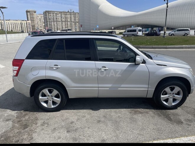 Suzuki Grand Vitara 2011, 179,000 km - 2.4 l - Bakı