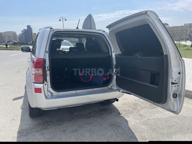 Suzuki Grand Vitara 2011, 179,000 km - 2.4 l - Bakı