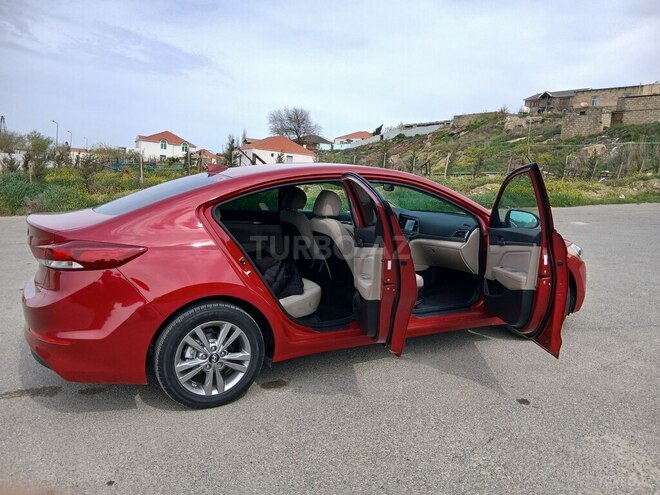 Hyundai Elantra 2017, 61,000 km - 2.0 l - Bakı