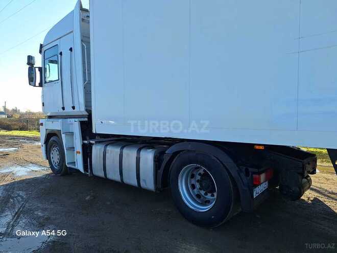 Renault Magnum 2012, 868,000 km - 13.0 l - Lənkəran