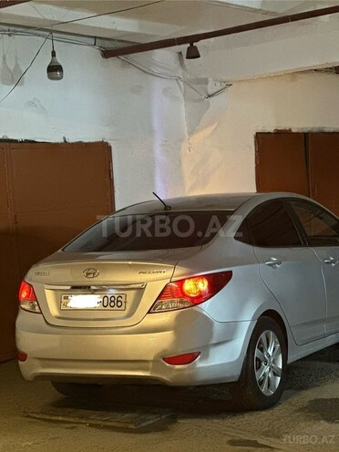 Hyundai Accent 2012, 240,000 km - 1.6 l - Bakı