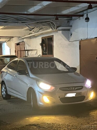 Hyundai Accent 2012, 240,000 km - 1.6 l - Bakı