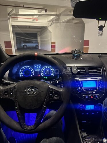Hyundai Accent 2012, 240,000 km - 1.6 l - Bakı