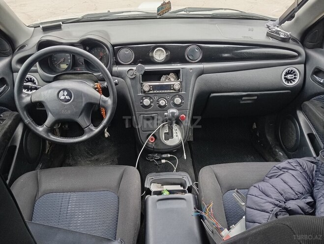 Mitsubishi Airtrek 2002, 300,000 km - 2.0 l - Bakı