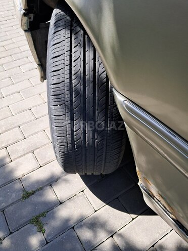 Mercedes C 200 1995, 270,000 km - 2.0 l - Bakı