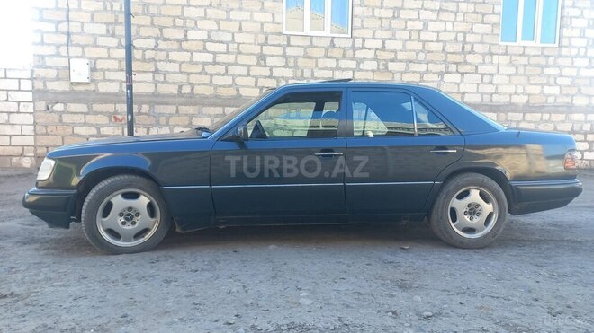 Mercedes E 300 d 1994, 294,000 km - 3.0 l - Ağstafa
