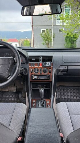 Mercedes C 220 1994, 325,000 km - 2.2 l - Şəki