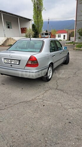 Mercedes C 220 1994, 325,000 km - 2.2 l - Şəki
