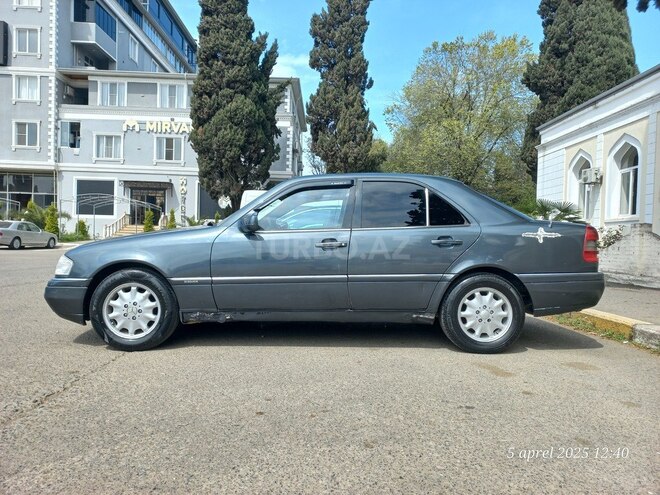Mercedes C 220 d 1994, 298,000 km - 2.2 l - Lənkəran
