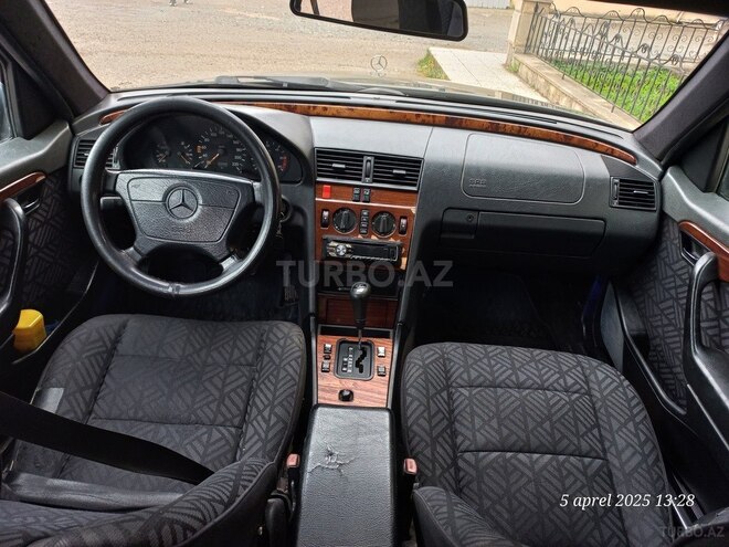 Mercedes C 220 d 1994, 298,000 km - 2.2 l - Lənkəran