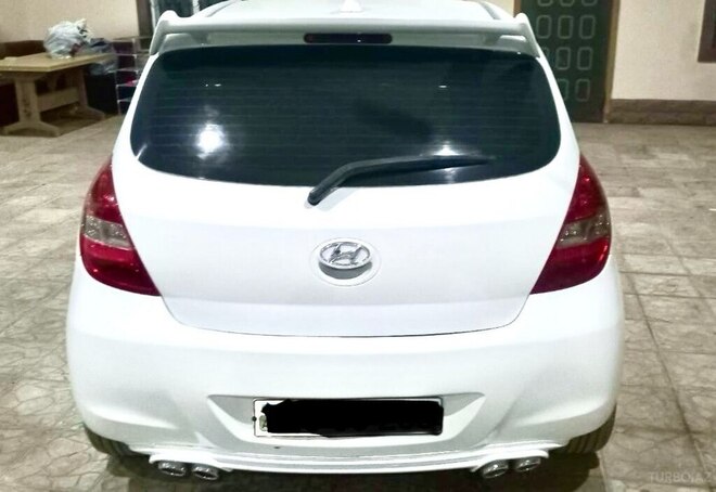 Hyundai i20 2011, 295,000 km - 1.4 l - Bakı