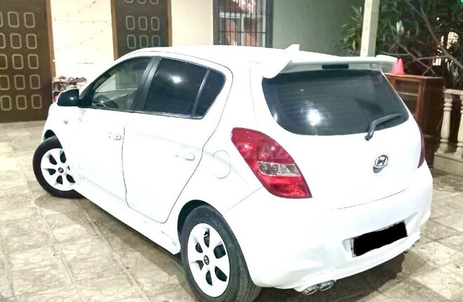 Hyundai i20 2011, 295,000 km - 1.4 l - Bakı