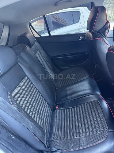 Hyundai i20 2010, 213,000 km - 1.4 l - Bakı