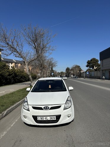 Hyundai i20 2010, 213,000 km - 1.4 l - Bakı