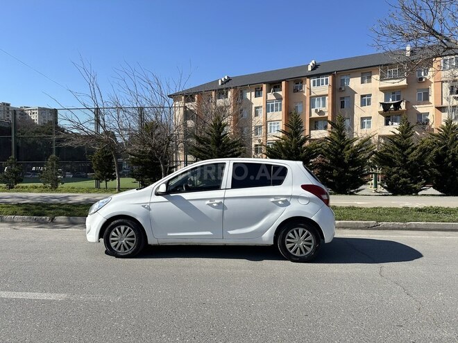 Hyundai i20 2010, 213,000 km - 1.4 l - Bakı