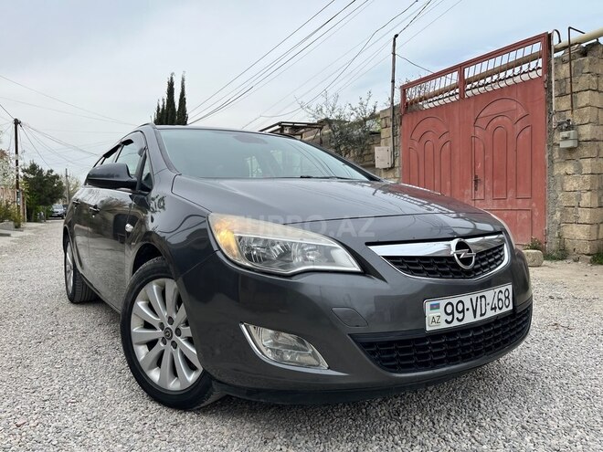 Opel Astra 2011, 305,000 km - 1.3 л - Bakı