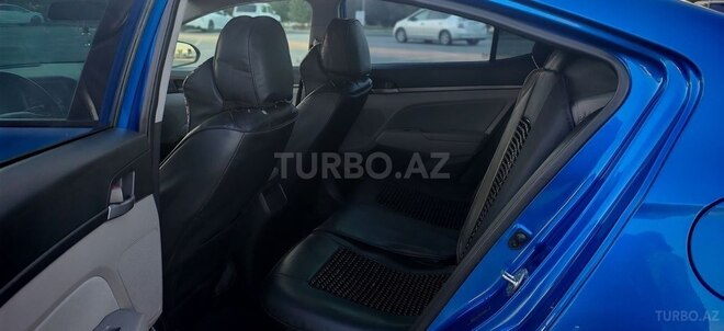Hyundai Elantra 2018, 132,000 km - 2.0 л - Bakı