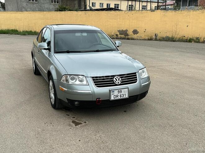 Volkswagen Passat 2004, 226,000 km - 1.8 l - Salyan