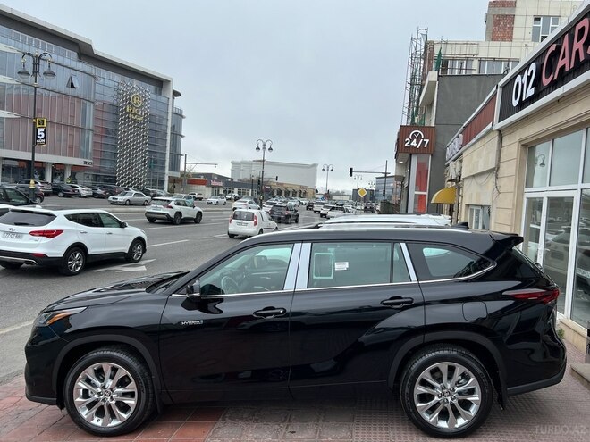 Toyota Highlander-3