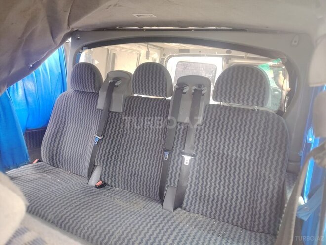 Ford Transit-6
