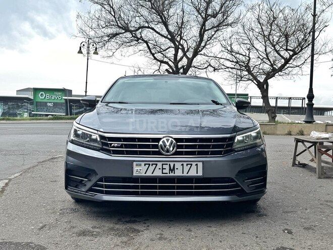 Volkswagen Passat 2017, 190,000 km - 1.8 л - Bakı