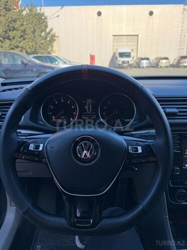 Volkswagen Passat 2017, 190,000 km - 1.8 л - Bakı