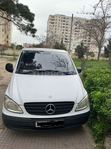 Mercedes Vito 115 2010, 182,000 km - 2.2 л - Bakı