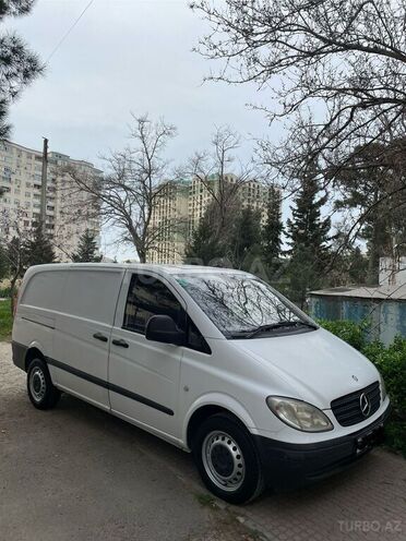 Mercedes Vito 115 2010, 182,000 km - 2.2 л - Bakı